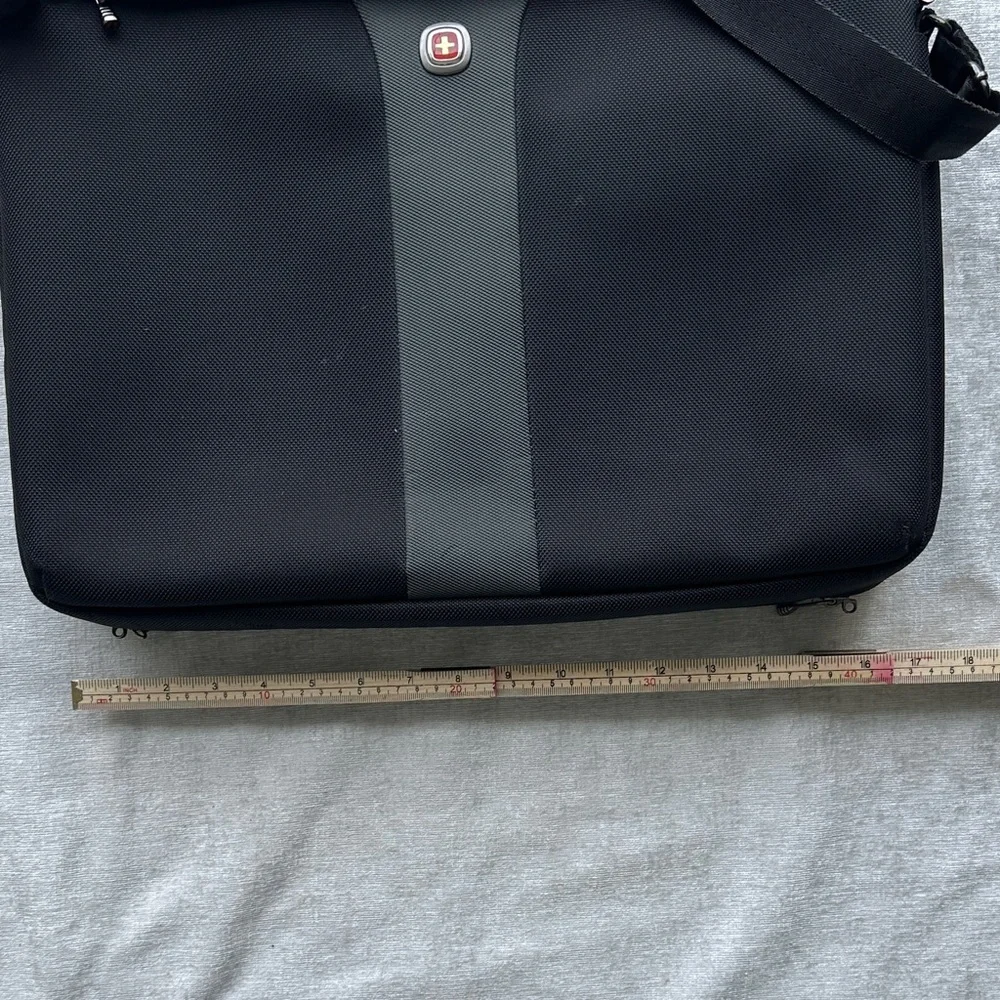 SwissGear Black Gray Laptop Bag Briefcase Work Travel Case